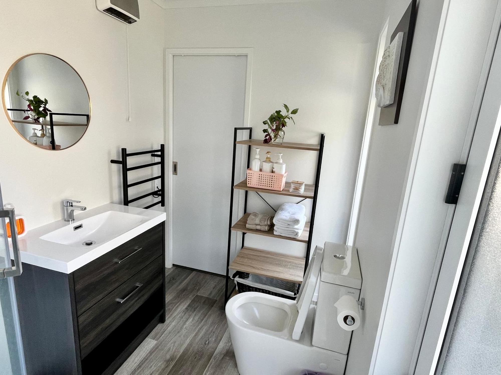 Lakeside Cozy Studio Taupo Ngoại thất bức ảnh