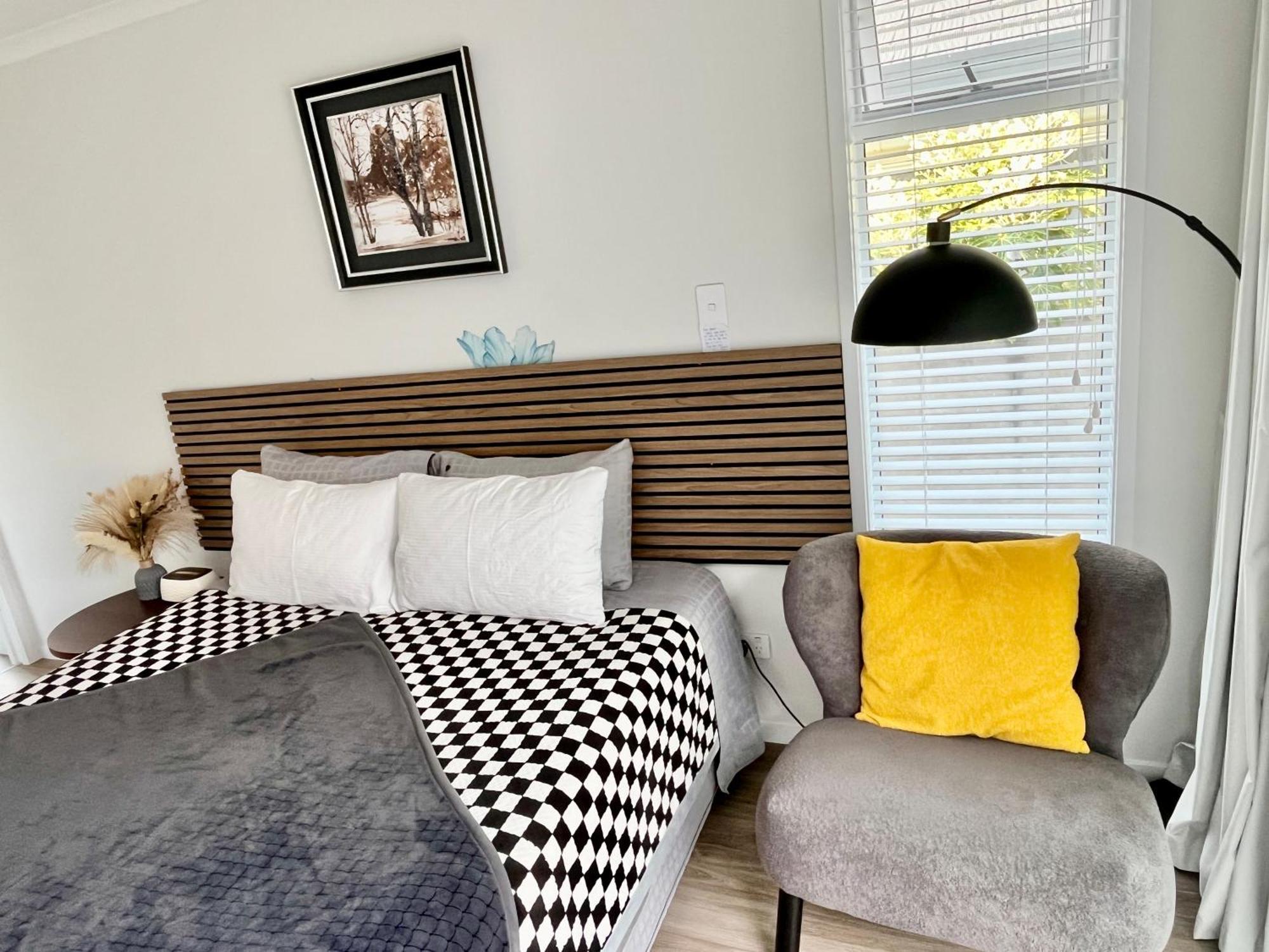 Lakeside Cozy Studio Taupo Ngoại thất bức ảnh