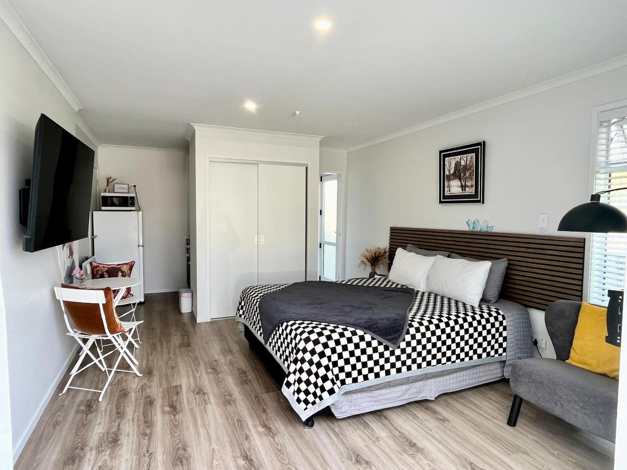 Lakeside Cozy Studio Taupo Ngoại thất bức ảnh